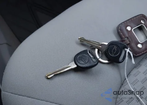 2007 Chevrolet Hhr Ls из США, поврежденный, VIN 3GNDA13D17S632938